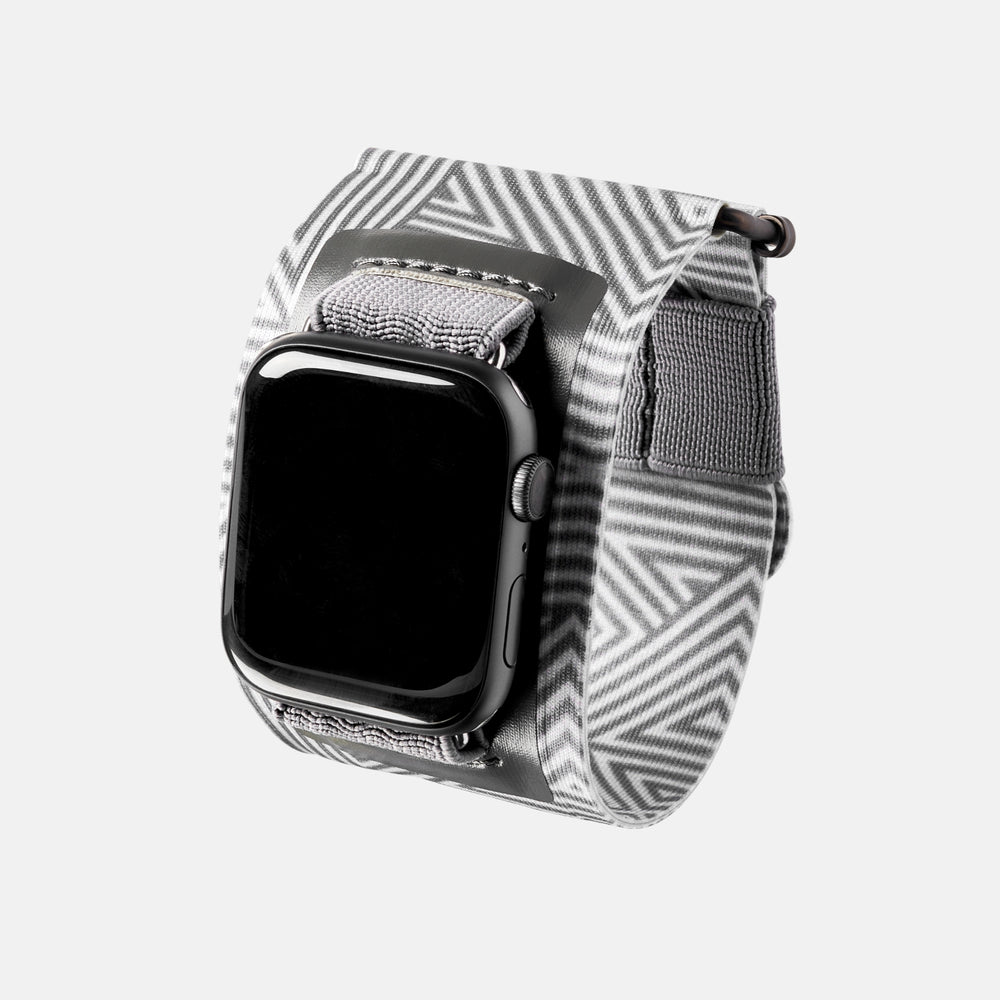 
            
                Load image into Gallery viewer, Apple Watch Sport Band Grey Geo
            
        